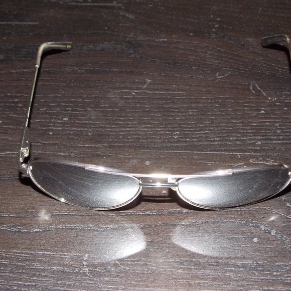 Fossil Aviator Sunglasses - Picture 3 of 15